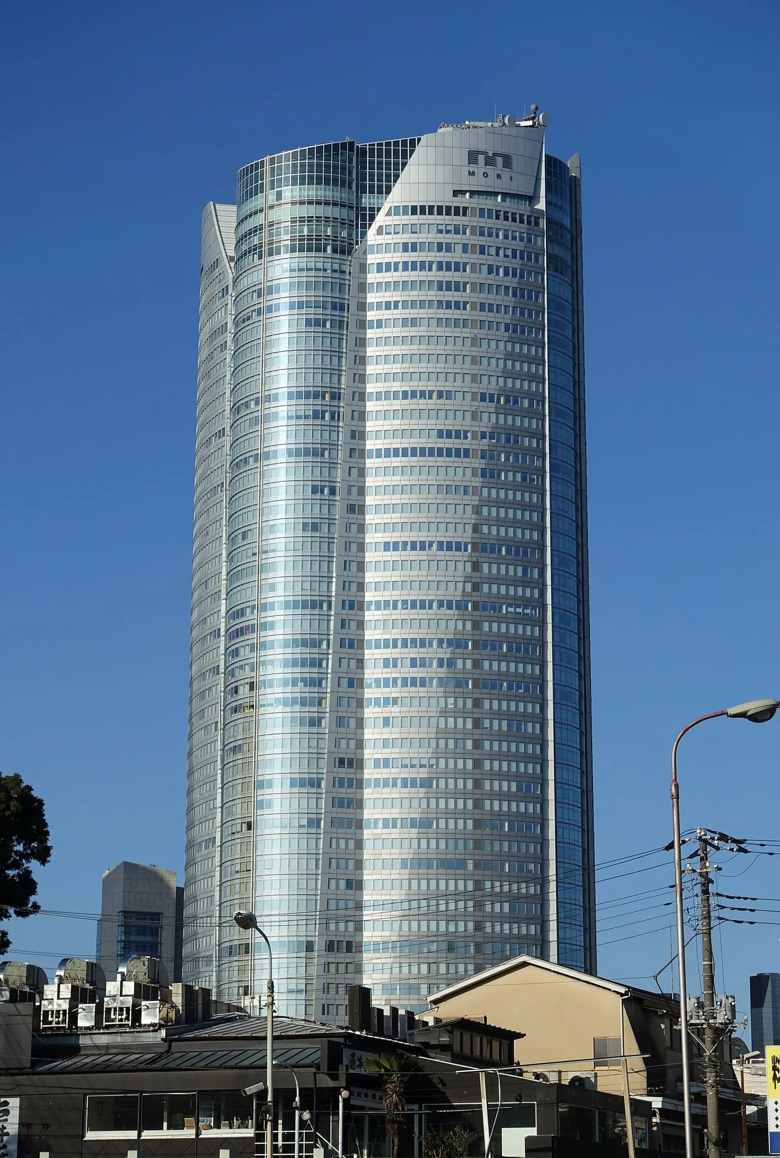 Außenansicht des Roppongi Hills Mori Tower