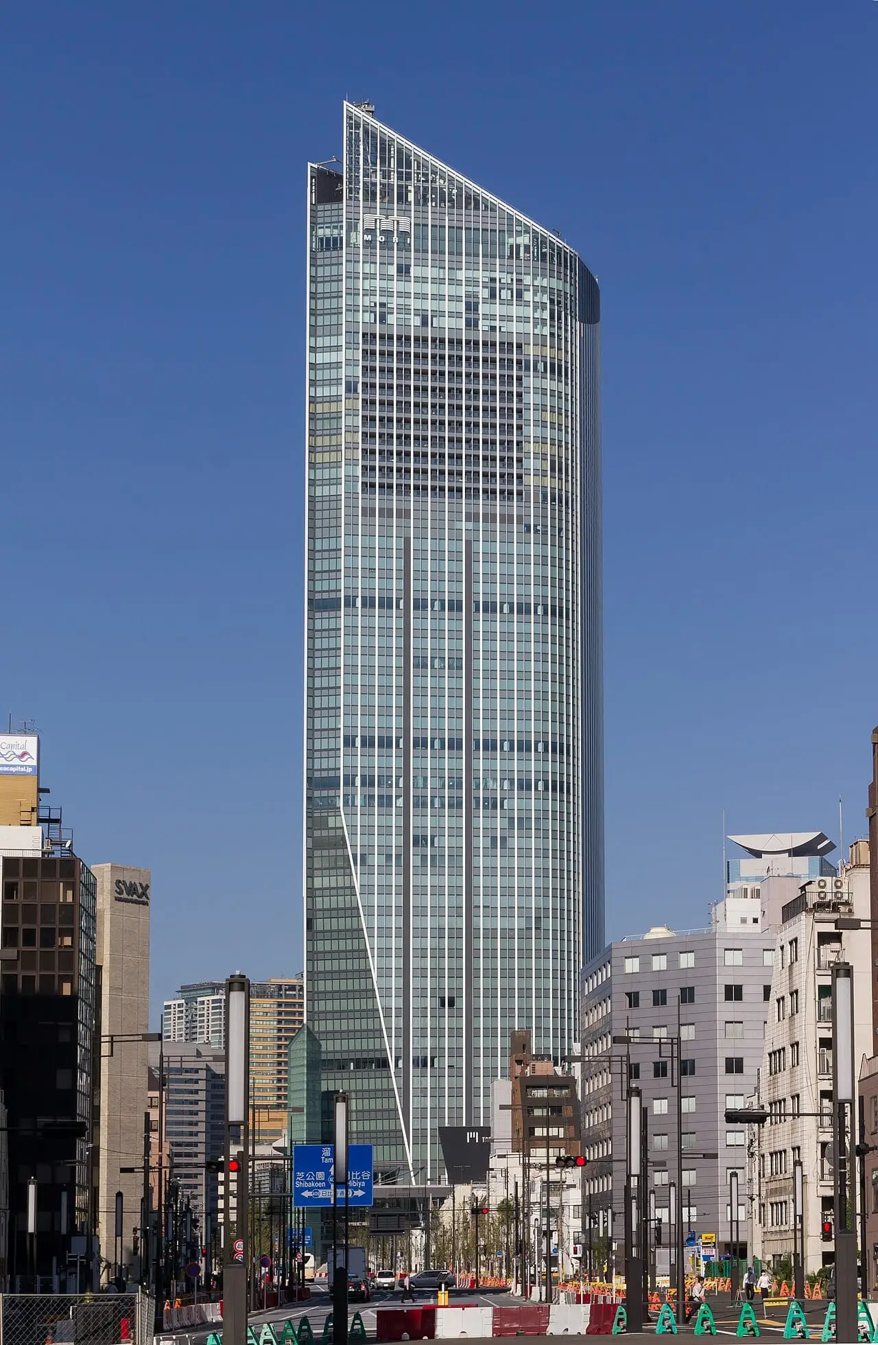 Außenansicht des Toranomon Hills Mori Tower